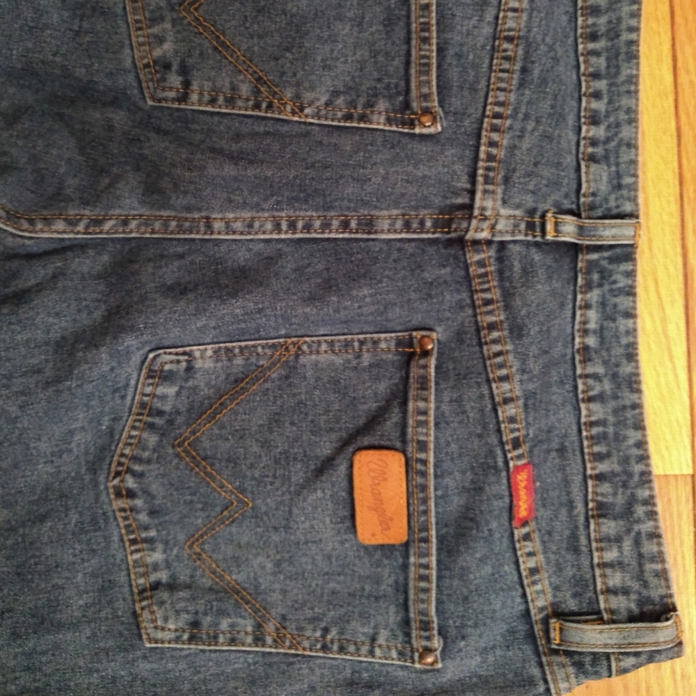 Women Wrangler jeans